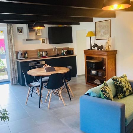Charmante Petite Maison Renovee Quistinic エクステリア 写真